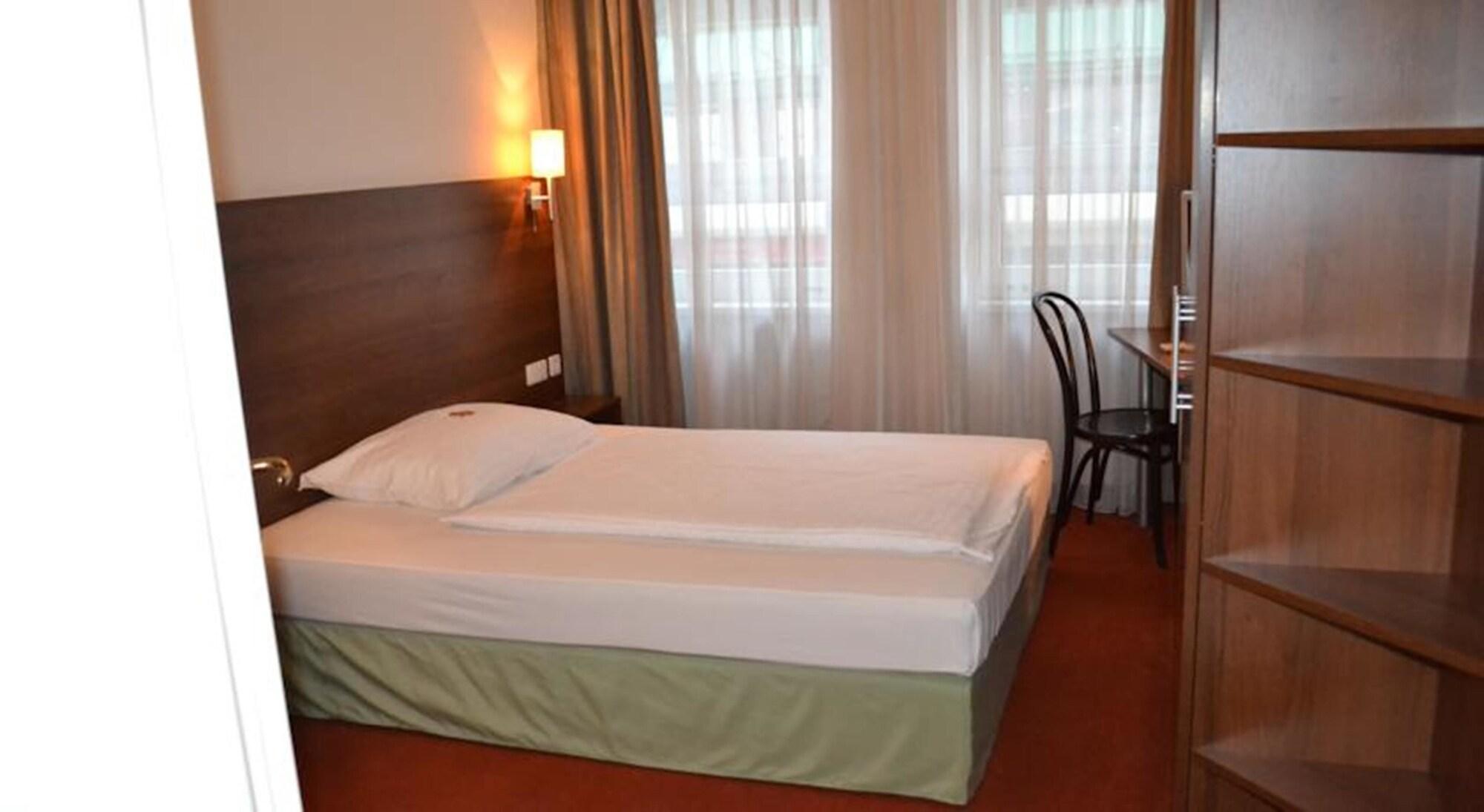 Plaza Inn Salzburg City Екстериор снимка