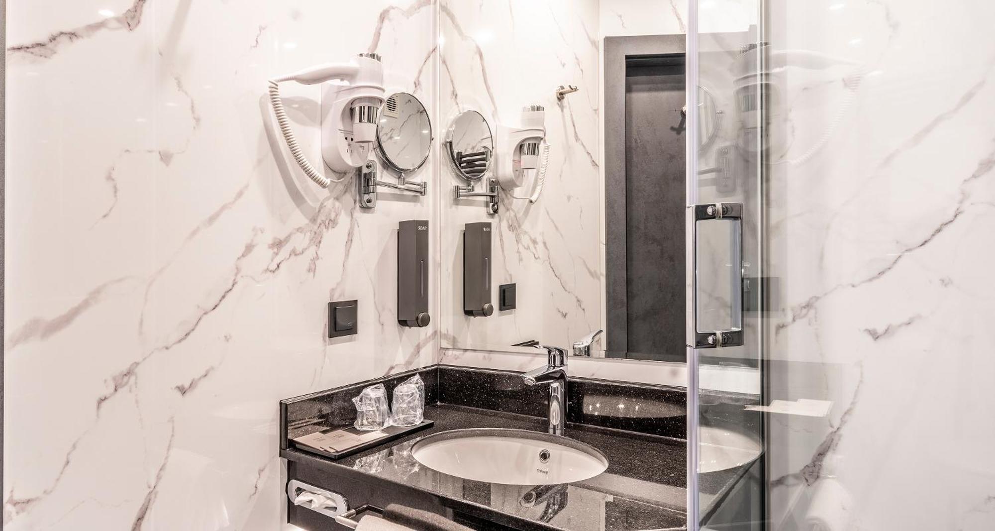 Plaza Inn Salzburg City Екстериор снимка